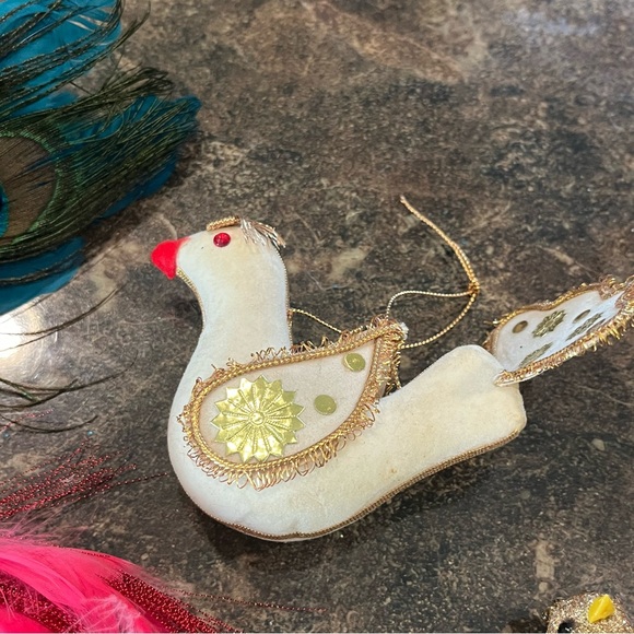 Vintage MCM feathered BIRDS ORNAMENTS Sequined, Feathered Clip On, 4 Estate - Picture 6 of 11